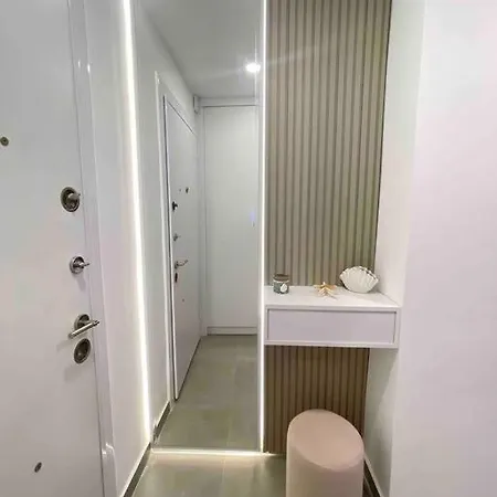 Hotel Edis 4*