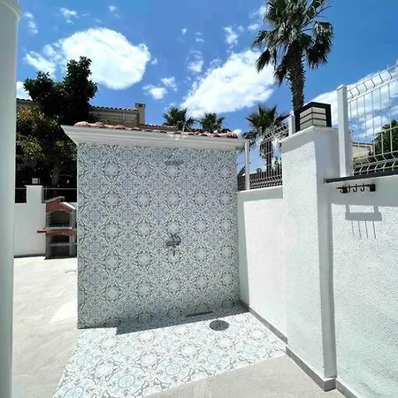 Edis Hotel 4*
